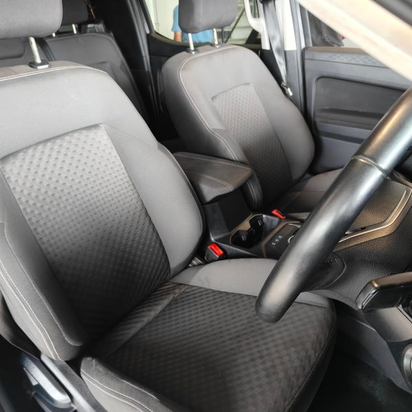 2024-Volkswagen-Amarok-20-TDI-125kW-4Motion-Life-Double-Cab image:9