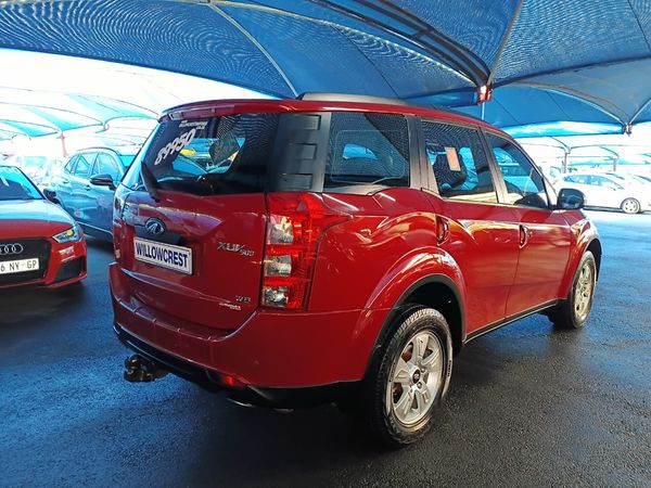 2014-Mahindra-XUV-500-22D-mHawk-7-seat-W8 image:3