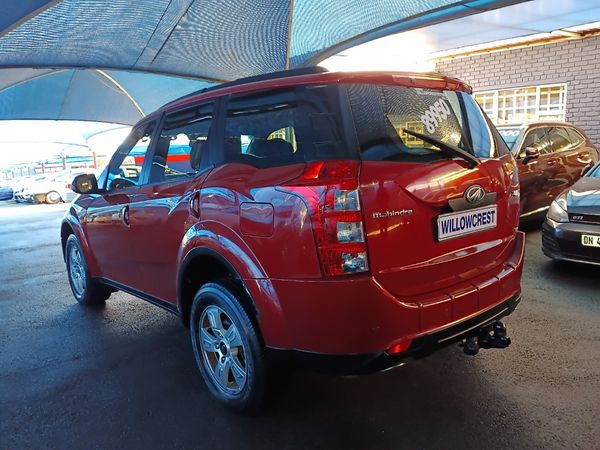 2014-Mahindra-XUV-500-22D-mHawk-7-seat-W8 image:4