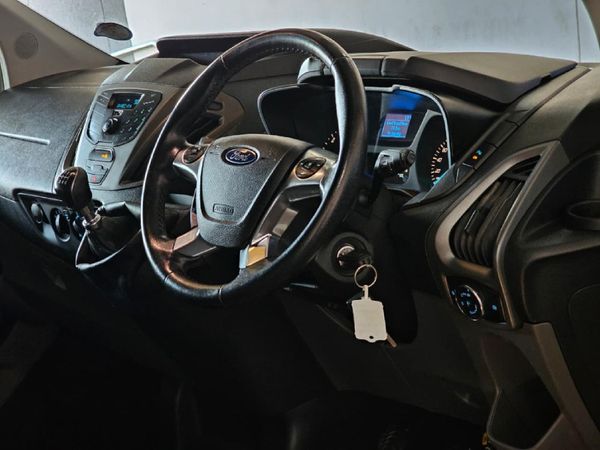 2021-Ford-Tourneo-Custom-LTD-22-TDCi-SWB-114kW image:18