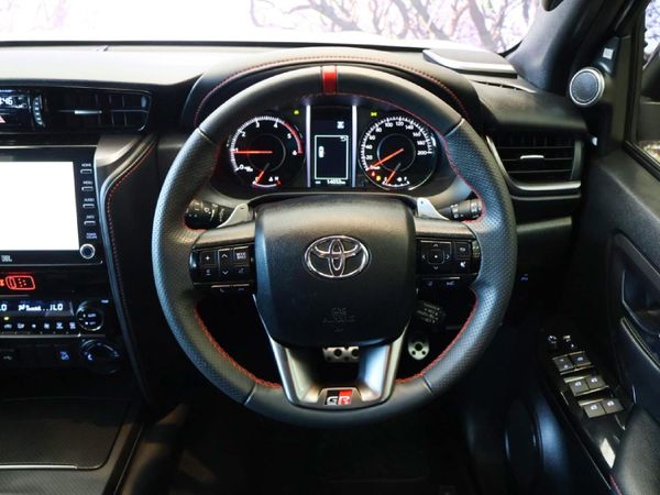2026-Toyota-Fortuner-28GD-6-4x4-GR-S-Auto image:13