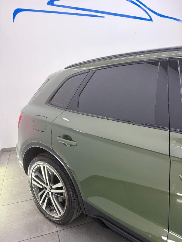 2024-Audi-Q5-quattro-Auto-Black-Edition-40-TDI image:13