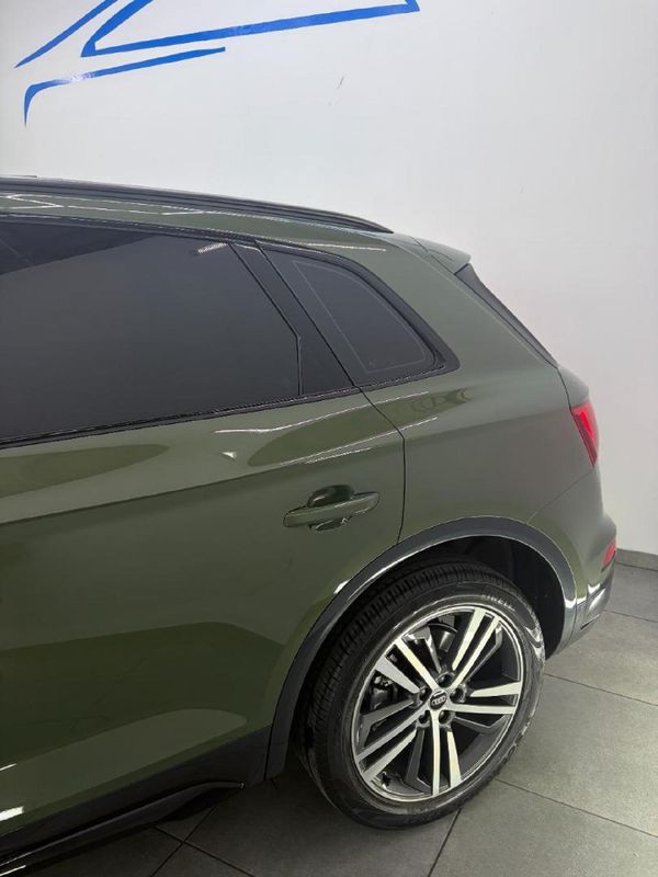2024-Audi-Q5-quattro-Auto-Black-Edition-40-TDI image:15