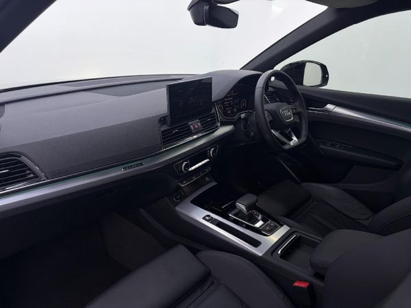 2024-Audi-Q5-quattro-Auto-Black-Edition-40-TDI image:19