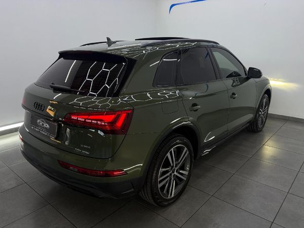2024-Audi-Q5-quattro-Auto-Black-Edition-40-TDI image:5