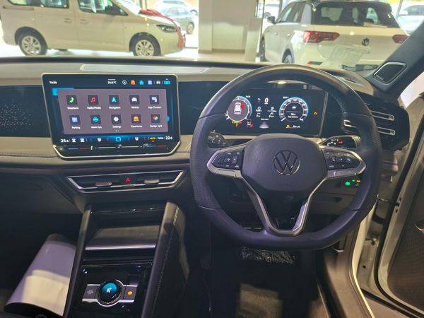 2026-Volkswagen-Tiguan-14TSI-R-Line image:13