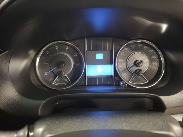 2019-Toyota-Fortuner-24-GD-6-Raised-Body-Auto image:9