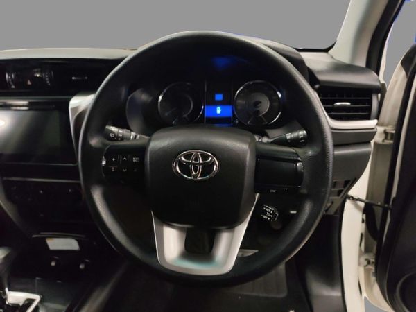 2019-Toyota-Fortuner-24-GD-6-Raised-Body-Auto image:12