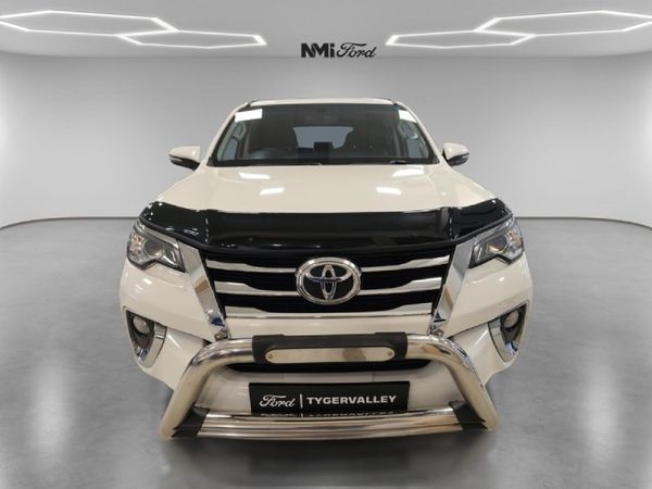 2019-Toyota-Fortuner-24-GD-6-Raised-Body-Auto image:2