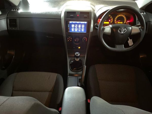 2018-Toyota-Corolla-Quest-16 image:6