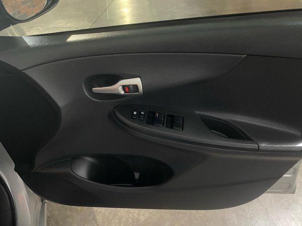 2018-Toyota-Corolla-Quest-16 image:8