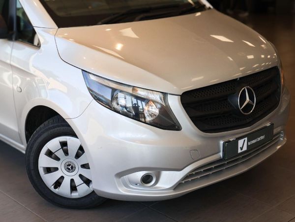 2021-Mercedes-Benz-Vito-116-22-CDI-Tourer-Pro image:5