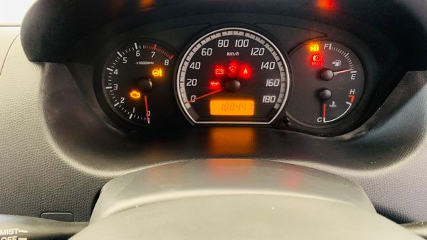2009-Suzuki-Swift-15-GL-Petrol-Manual image:12