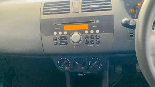 2009-Suzuki-Swift-15-GL-Petrol-Manual image:13