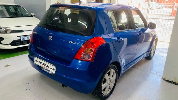 2009-Suzuki-Swift-15-GL-Petrol-Manual image:4