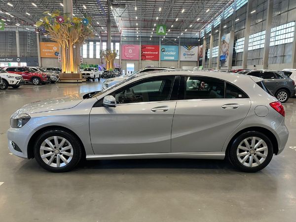 2014-Mercedes-Benz-A-Class-A-200-BE-Auto image:5