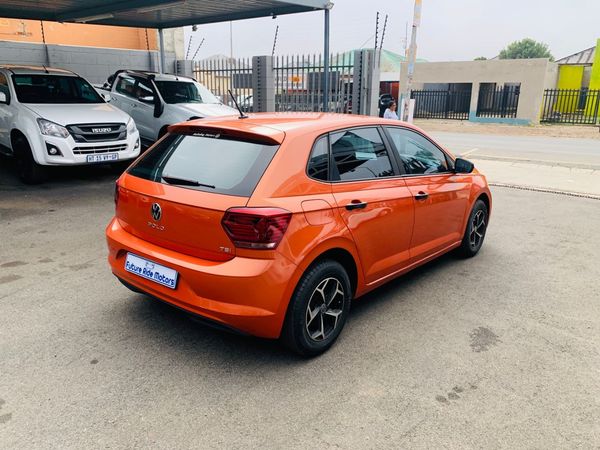 2021-Volkswagen-Polo-10-TSI-Trendline image:9