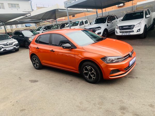 2021-Volkswagen-Polo-10-TSI-Trendline image:1