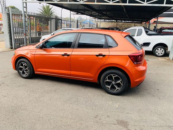 2021-Volkswagen-Polo-10-TSI-Trendline image:6