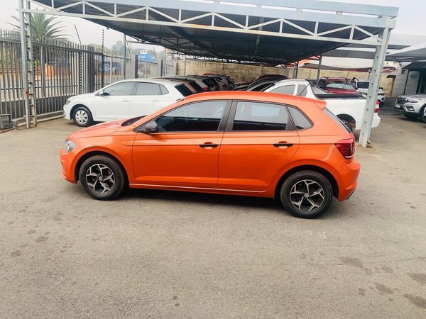 2021-Volkswagen-Polo-10-TSI-Trendline image:7