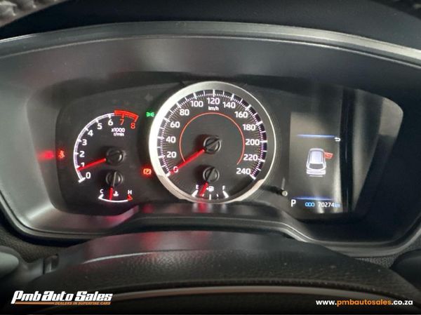 2022-Toyota-Corolla-Cross-18-XS image:8