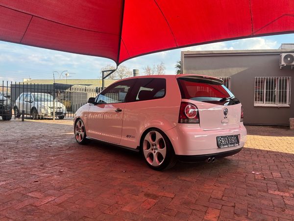 2012-Volkswagen-Polo-Vivo-Polo-Gt image:6