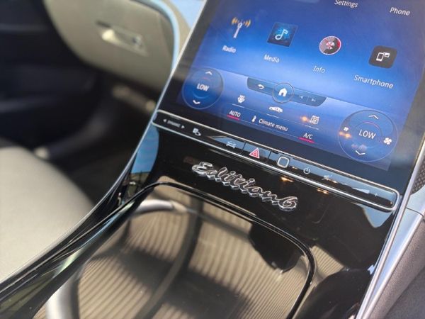 2022-Mercedes-Benz-C-Class-C-200-Auto image:9