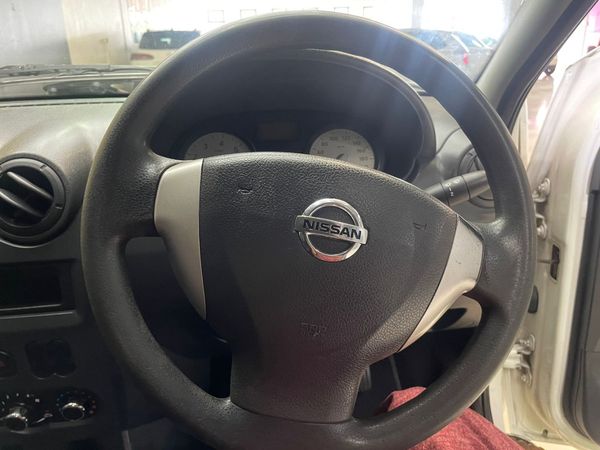2023-Nissan-NP200-16 image:15
