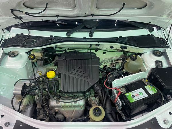 2023-Nissan-NP200-16 image:21