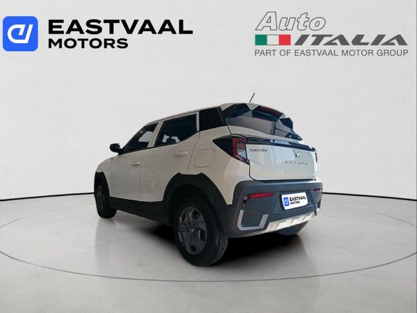 2026-Mahindra-XUV-3XO-12T-MX2-Auto image:4