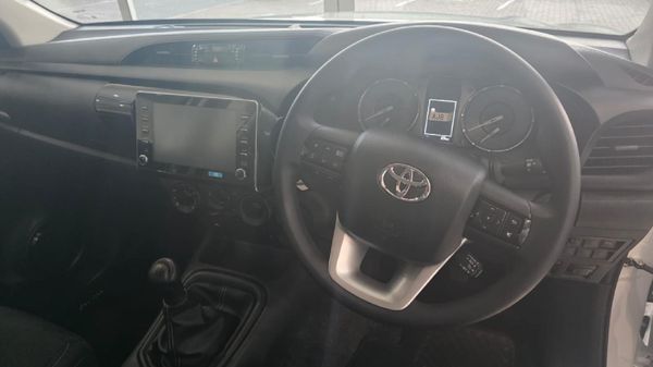 2026-Toyota-Hilux-24-GD-6-Raised-Body-Raider-Extended-Cab image:9