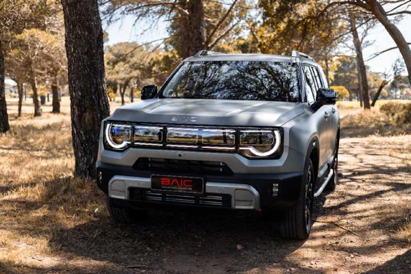 2026-BAIC-B30-e-15T-HEV-Premium-Adventure-4x4-DHT image:15