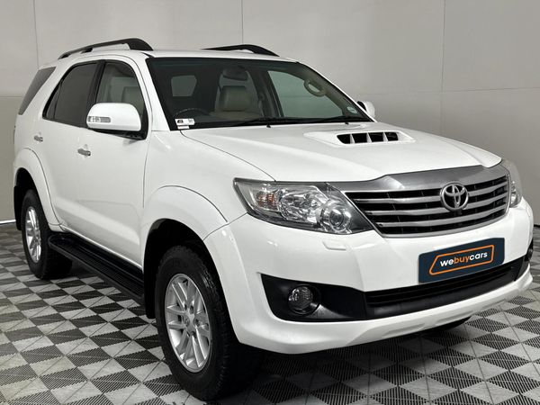 2013-Toyota-Fortuner-30-D-4D-Raised-Body image:15