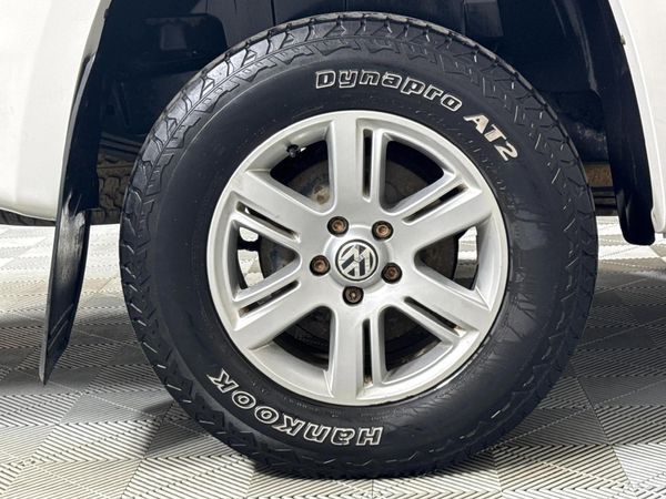 2015-Volkswagen-Amarok-20-BiTDI-Highline-132kW-4Motion-Double-Cab image:6