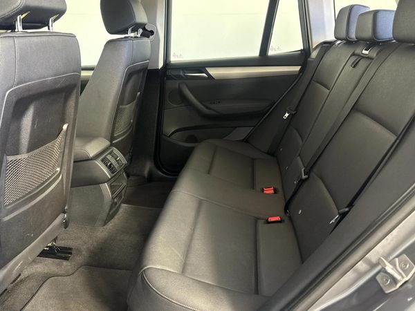 2017-BMW-X3-xDrive20d-Auto image:3