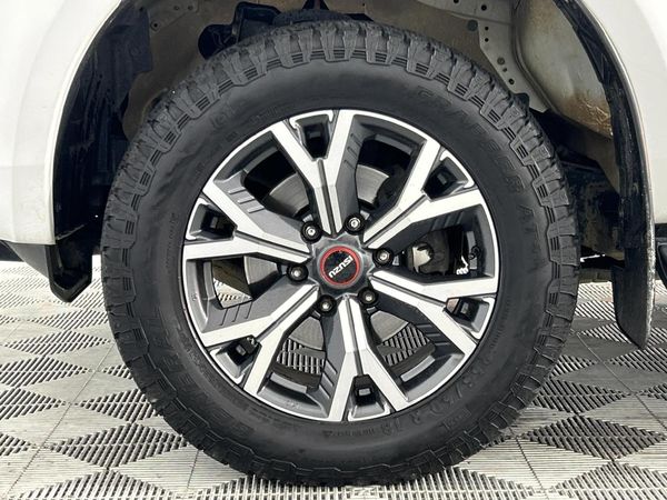2023-Isuzu-D-Max-30-DDI-LSE-4x4-Auto-Extended-Cab image:3
