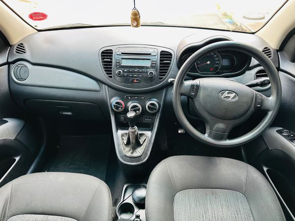 2014-Hyundai-i10-125-GLS-Fluid image:7