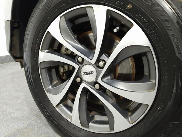 2016-Ford-EcoSport-15-TiVCT-Ambiente image:10