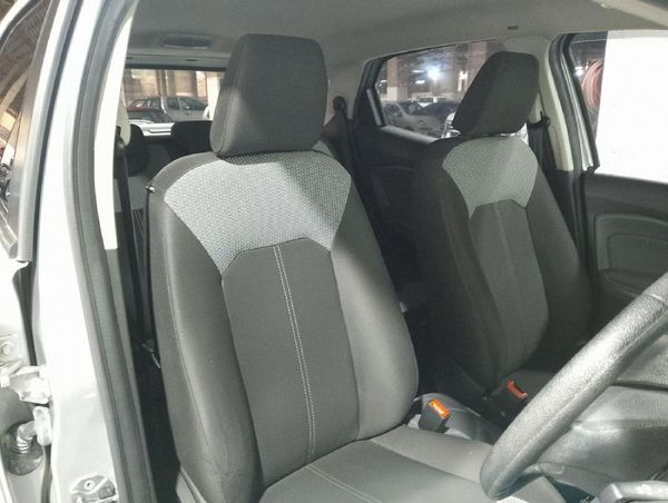 2016-Ford-EcoSport-15-TiVCT-Ambiente image:14
