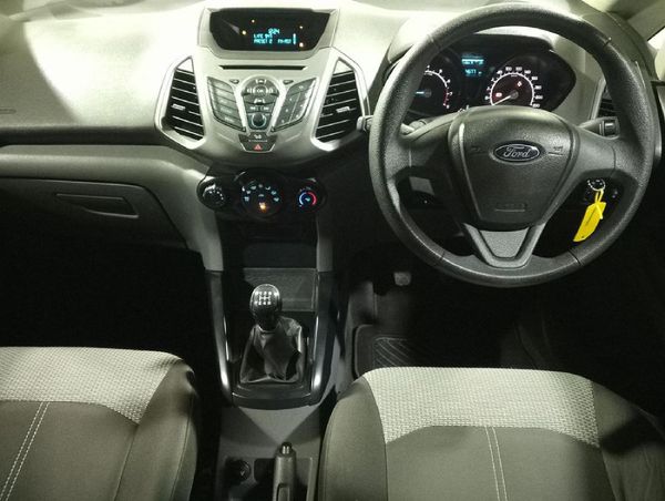 2016-Ford-EcoSport-15-TiVCT-Ambiente image:18