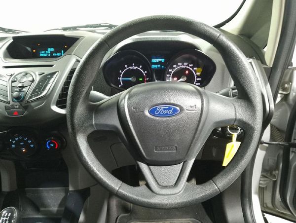 2016-Ford-EcoSport-15-TiVCT-Ambiente image:19