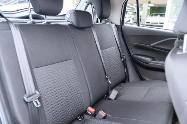 2025-Suzuki-Swift-12-GL image:7