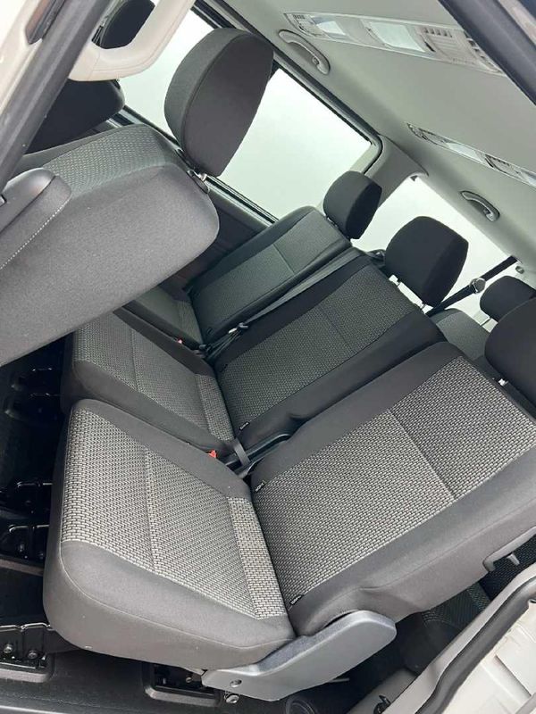 2025-Volkswagen-Kombi-T61-20-TDI-110kW-Auto-Trendline image:16