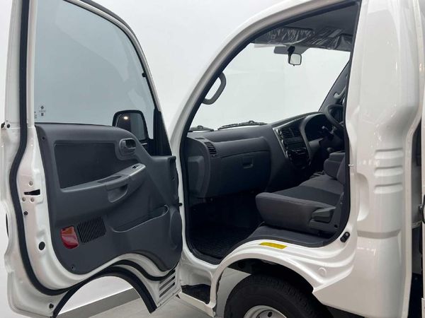 2025-Kia-K-Series-Pick-Up-K-2700-Workhorse-Single-Cab image:8