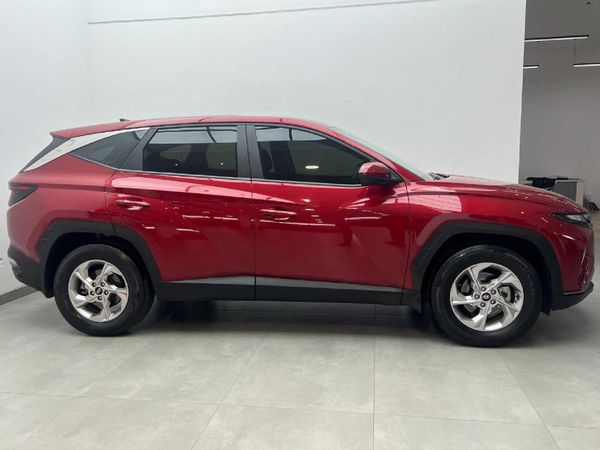 2023-Hyundai-Tucson-20-Premium-Auto image:2
