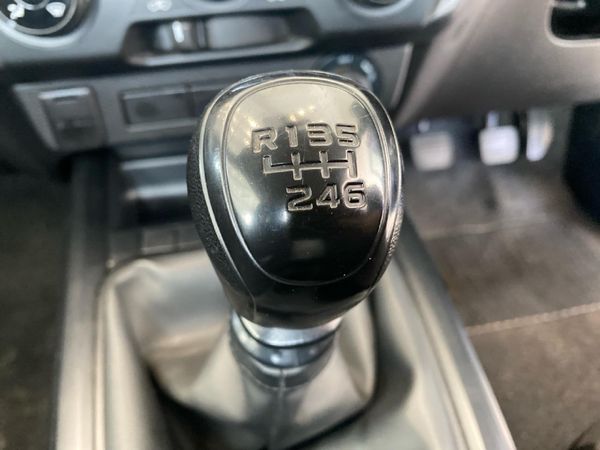 2025-Isuzu-D-Max-19-DDI-HR-L-4x4-Single-Cab image:13