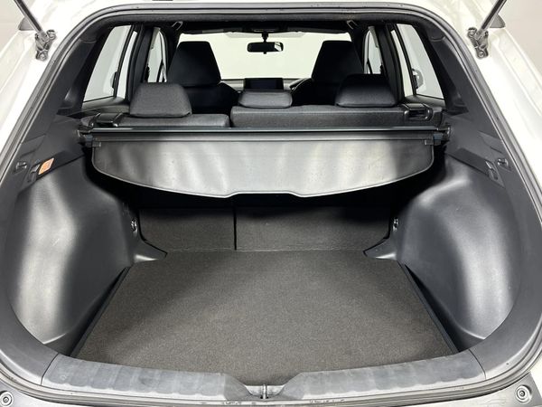 2025-Toyota-Corolla-Cross-18-XI image:14
