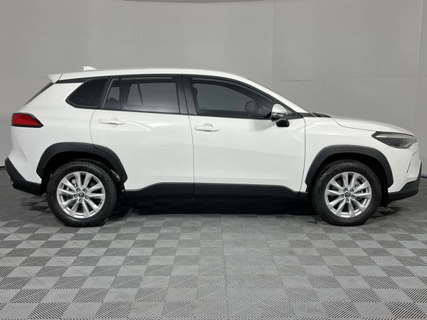 2025-Toyota-Corolla-Cross-18-XI image:17