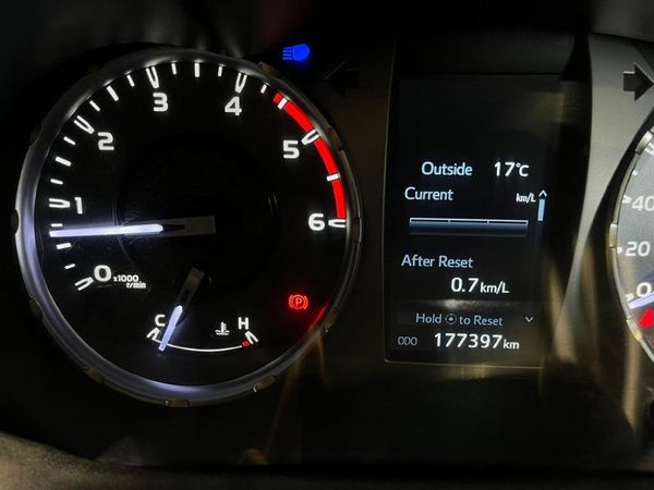 2021-Toyota-Hilux-24-GD-6-Raider-4x4-Single-Cab image:6