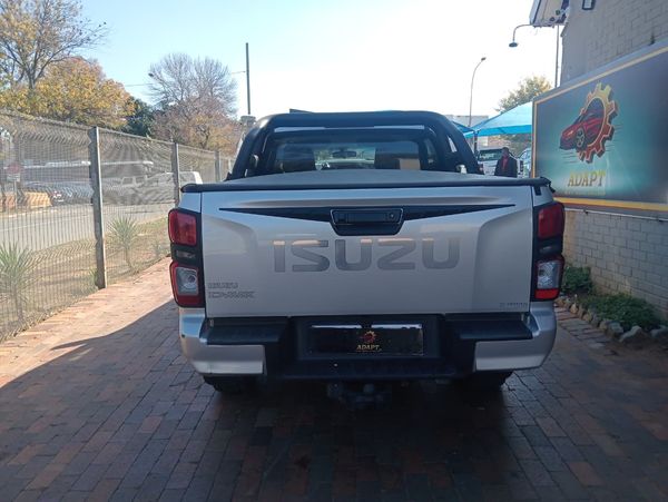 2023-Isuzu-D-Max-19-DDI-HR-X-Rider-Double-Cab image:5